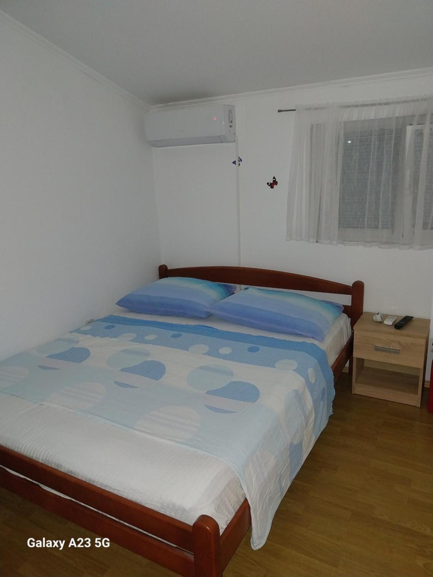Apartmani Liberan Неум Экстерьер фото