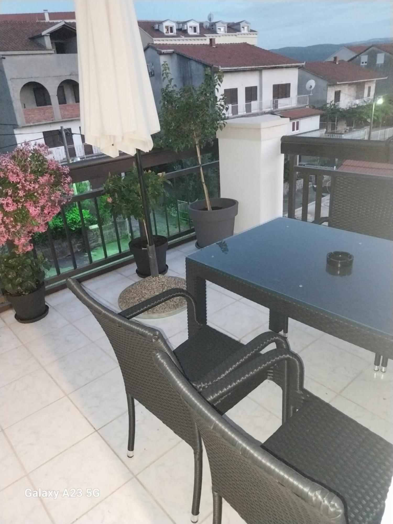 Apartmani Liberan Неум Экстерьер фото
